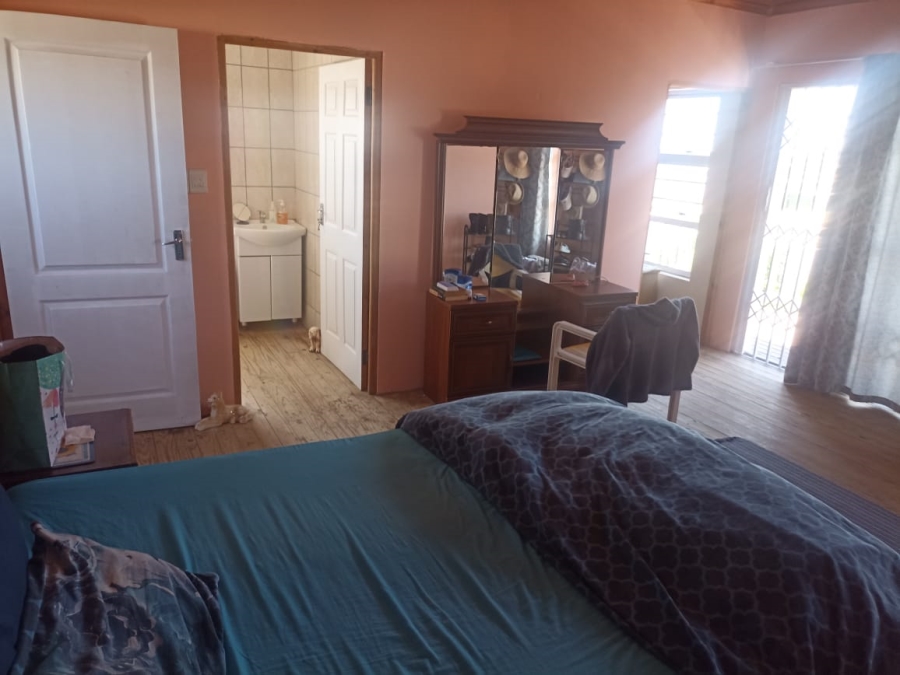 4 Bedroom Property for Sale in Heiderand Western Cape